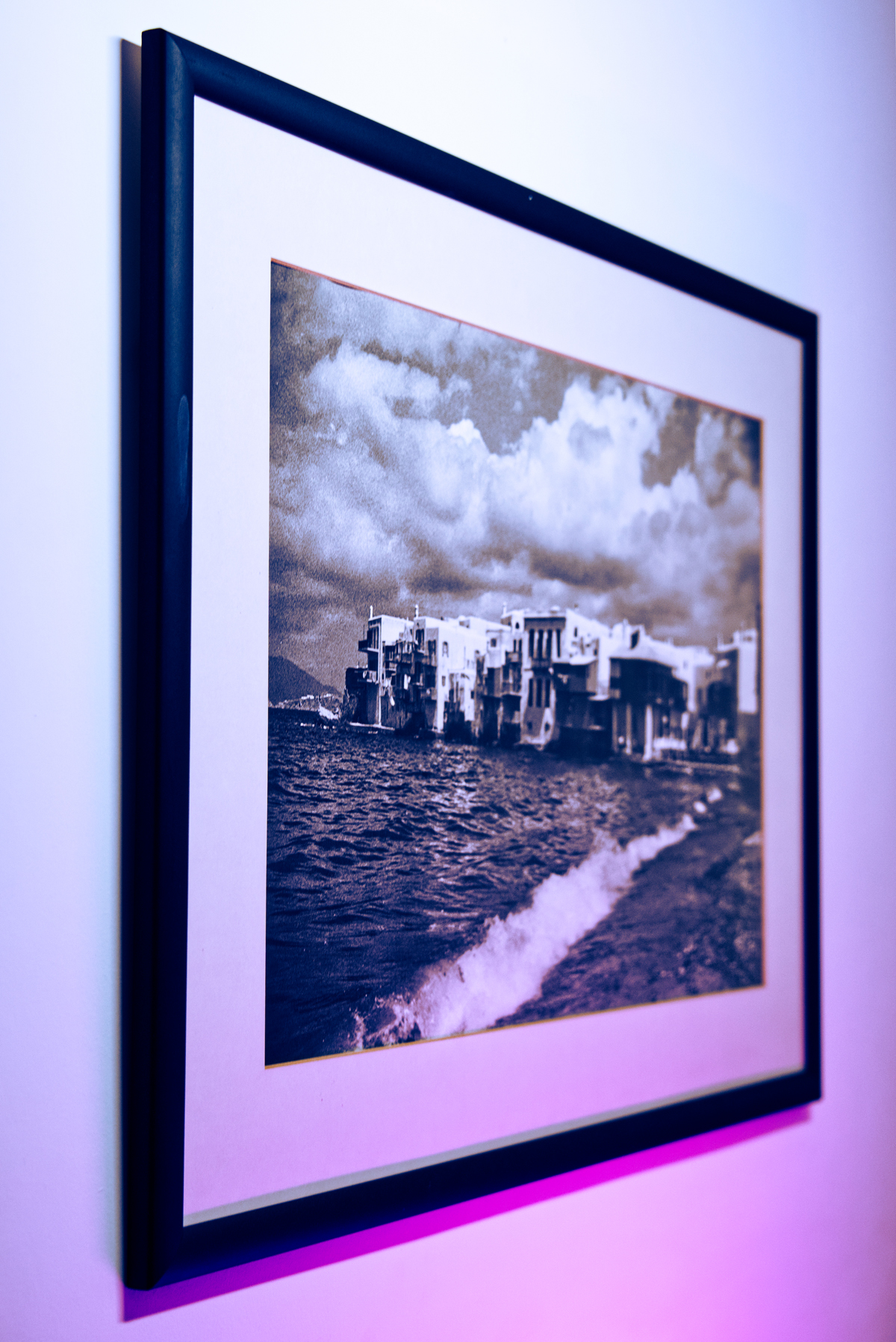 Painting of old Mykonos in Vento Aureo Apartment
