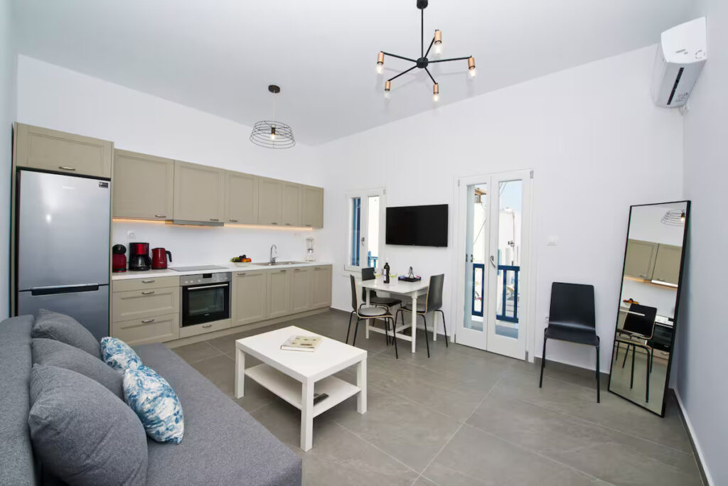 Spacious Living Room of home vacation Vento Aureo mykonos
